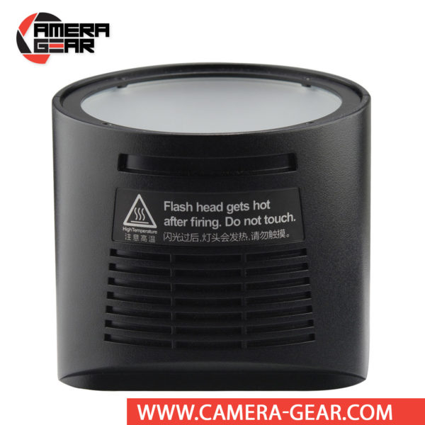 Godox H200R Round Flash Head for AD200 is an affordable optional extra that doesn’t come with the Godox AD200 by default. It produces a natural and pleasing diffused circular light